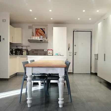 Casa In - * Padenghe sul Garda